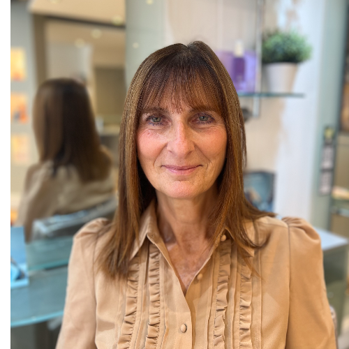 Esther(Salon Coordinator)