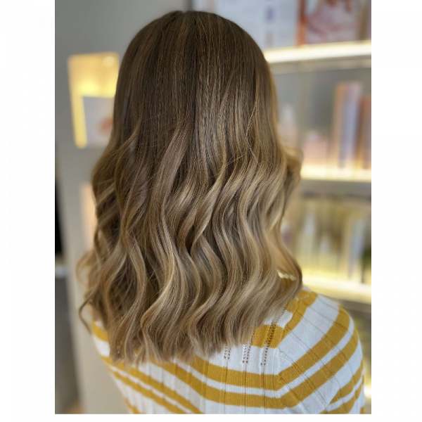 Soft natual balayage